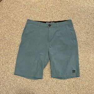 Men’s billabong Crossfire shorts size 32.  Casual or swim